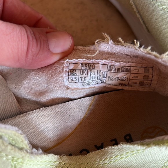 Vionic Beach Lime Green sneakers Women’s Size 9.5 - Picture 3 of 3